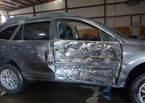 2015 Subaru Outback 2.5I Limited из США, поврежденный, VIN 4S4BSBLC7F3238077